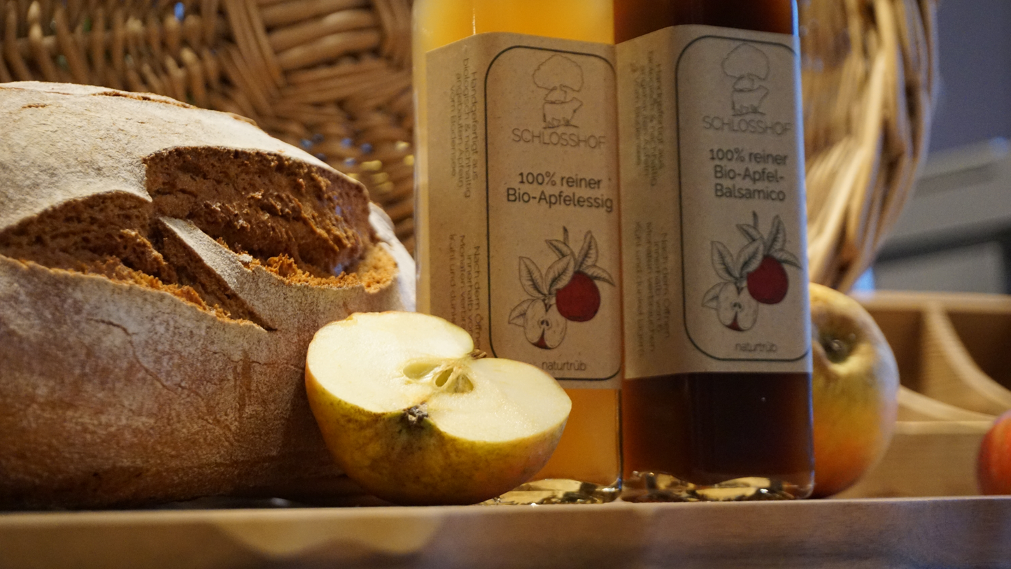 Bio-Apfelessig und Bio-Apfelbalsamico
