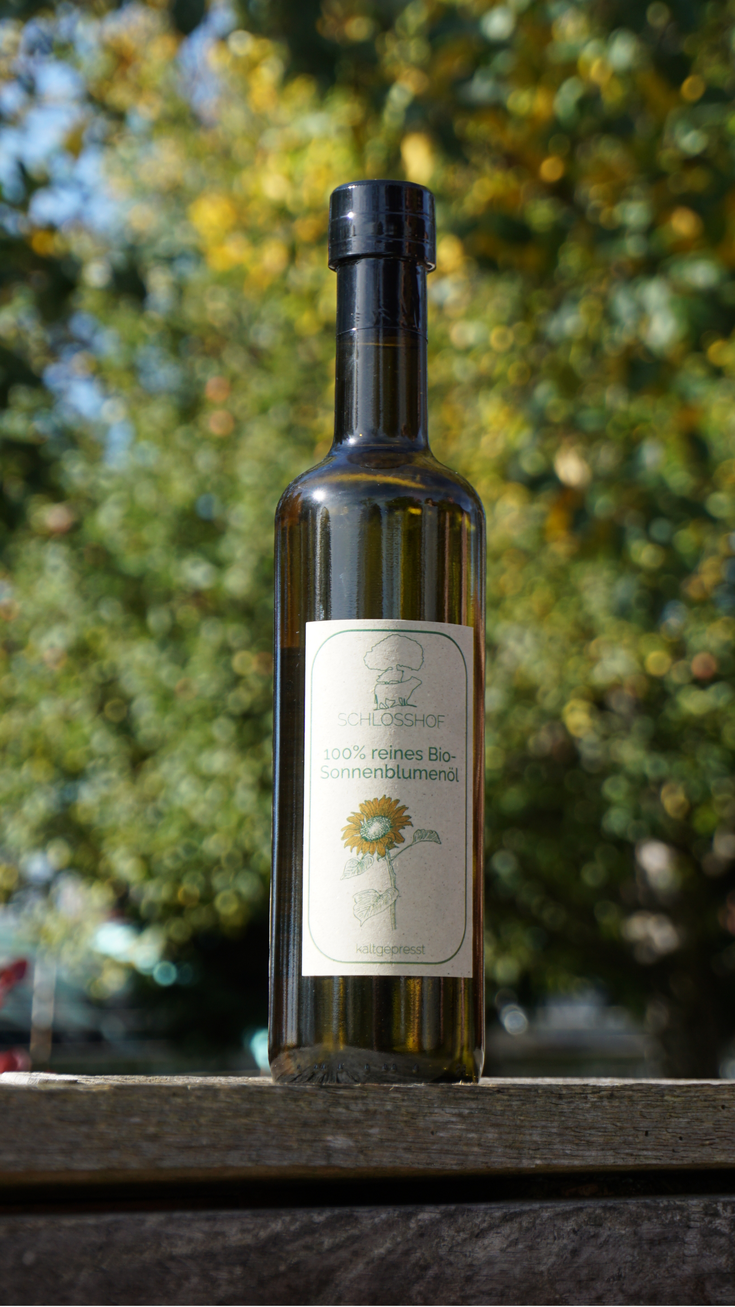 Reines Bio-Sonnenblumenöl. Handgefertigt, nachhaltig, vegan, biologisch angebaut. Direkt vom Bauernhof