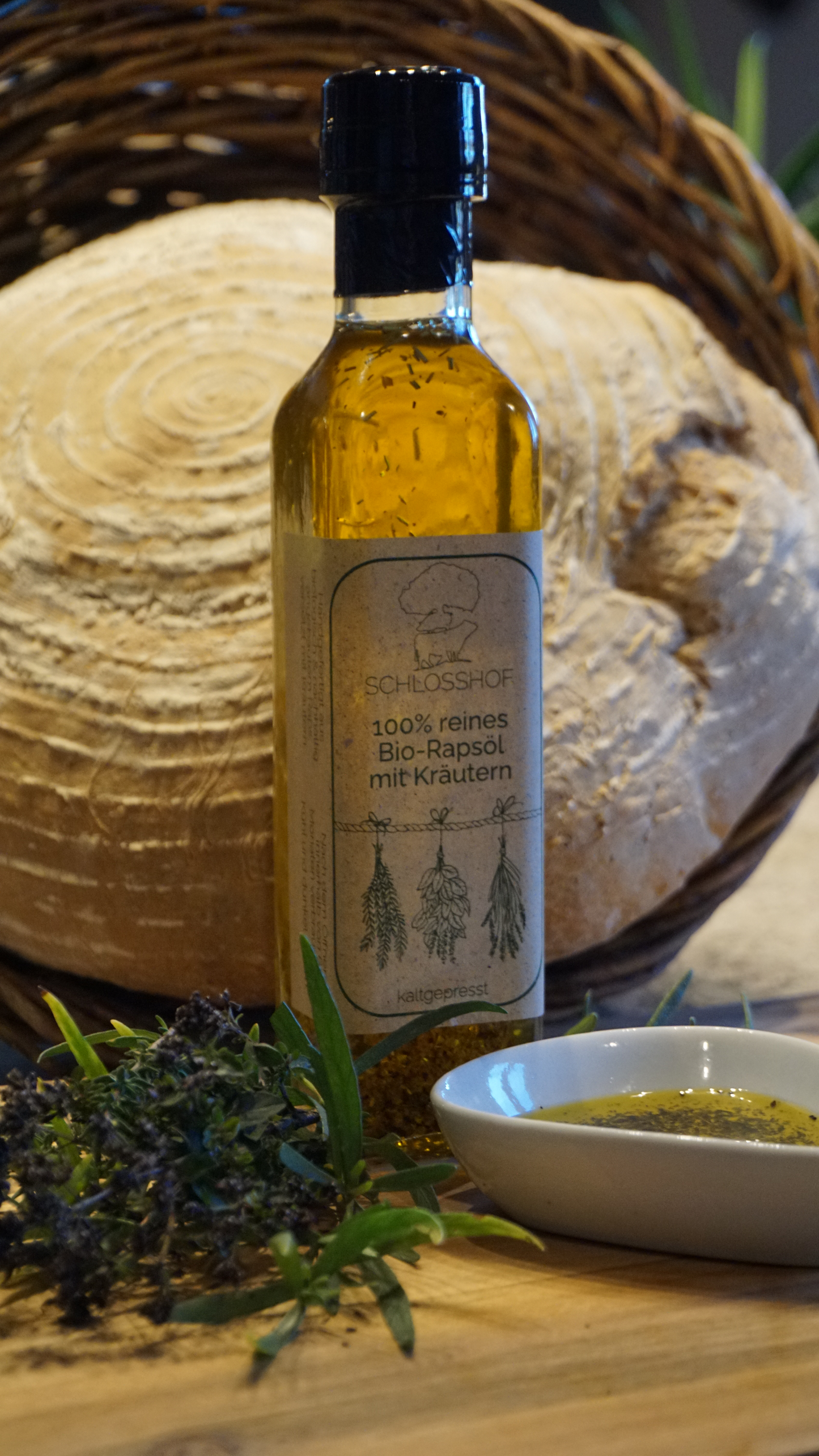 Reines Bio-Rapsöl verfeinert mit Kräutern. Handgefertigt, nachhaltig, vegan, biologisch angebaut. Direkt vom Bauernhof