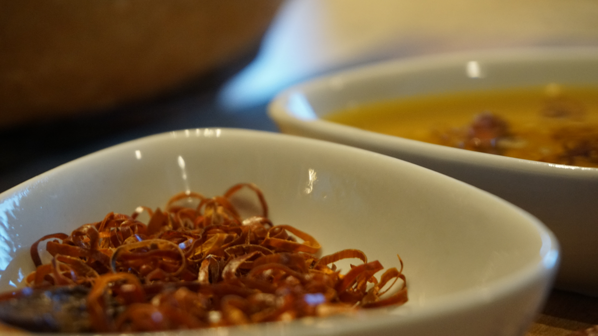 Chilli Rapsöl Bio-Rapsöl mit Chili – Schlosshof-Shop